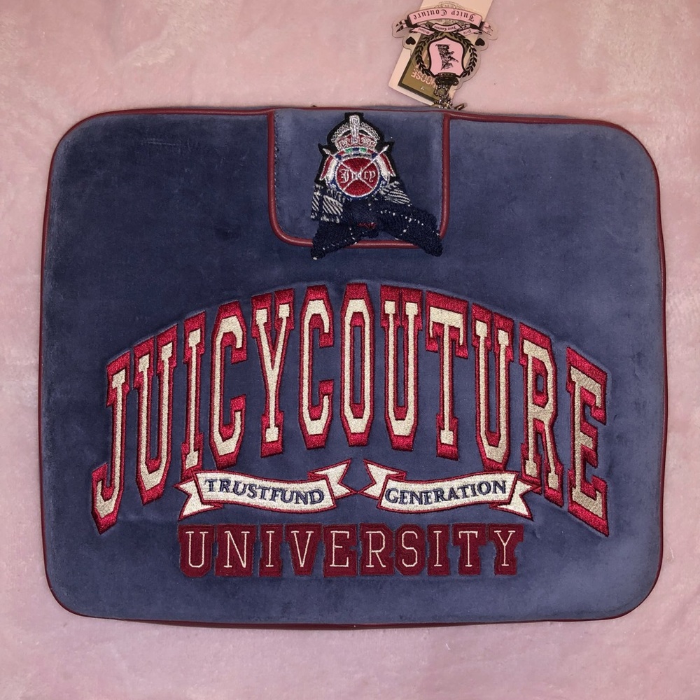 SOLD  juicy couture velour laptop case